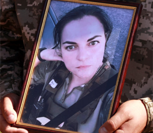 Звинувачує у побитті та вимагає компенсації: на Волині священник МП судиться із батьком загиблої захисниці