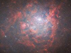 Hubble заснял неправильную галактику-карлика. Фото