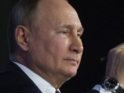 Український безпілотник у жовтні вдарив по стоянці гелікоптерів, де бував Путін – ЗМІ