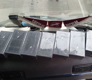 На Закарпатье таможенники изъяли партию мобильных телефонов