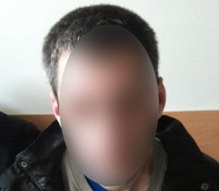 Полицейские задержали мошенника, который выманил у пенсионера 12 000 долларов США