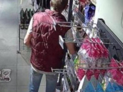 В Одесской области магазинный вор попал в объектив камеры наблюдения