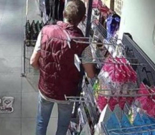 В Одесской области магазинный вор попал в объектив камеры наблюдения