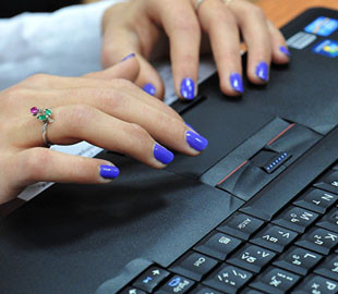 Женщине присудили год условно и 8 тысяч компенсации за пост о "Новороссии"