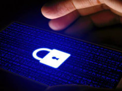 Злоумышленники все активнее атакуют мобильные устройства