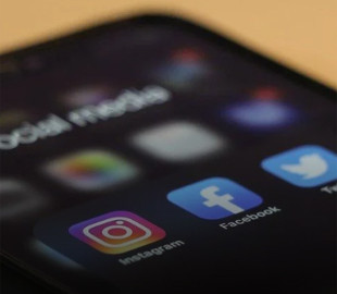Як соціальні мережі стежать за вашим життям