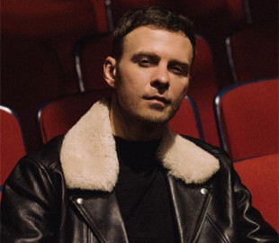 Поміняв мікрофон на зброю: Макс Барських готується воювати проти РФ