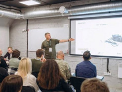 Українські винахідники презентували косарки для саперів