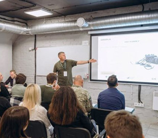 Українські винахідники презентували косарки для саперів