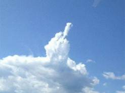 У небі над Києвом сфотографували дивовижне природне явище. Фото