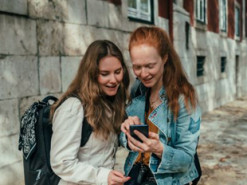 Українці не платитимуть за роумінг в Європі: в уряді назвали дату