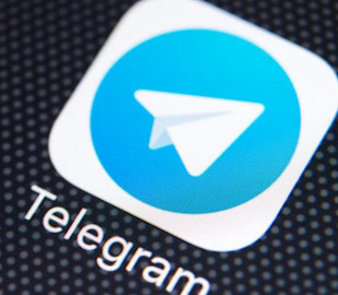 Роскомнадзор, который больше двух лет безуспешно пытался заблокировать Telegram, завел там свой канал