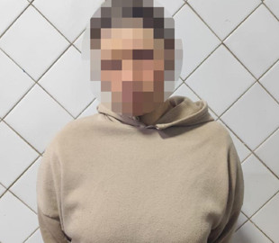 Судитимуть жінку, яка розповсюджувала порнографію за участі 13-річної доньки