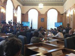 Нардепы предлагают сделать обязательной онлайн трансляцию заседаний парламентских комитетов