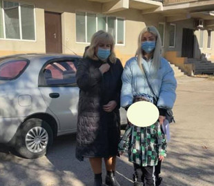 В Харькове разыскали женщину, которая била ребенка в прямом эфире Instagram