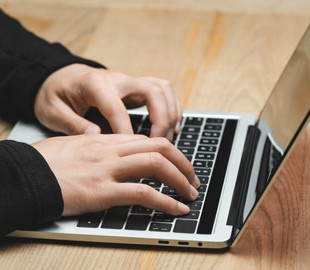 Під приводом додаткового заробітку інтернет-шахраї ошукали жінку на 83 тисячі гривень