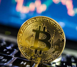 Неизвестный впервые переместил добытые в 2010 году биткоины