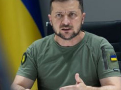 Зеленський відреагував на обшуки у волонтерів