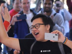 Акции Apple подешевели до минимума с начала года