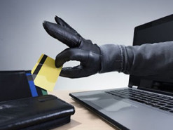 Четверо українців втратили через інтернет-шахраїв понад 400 тисяч гривень та 2 тисячі євро