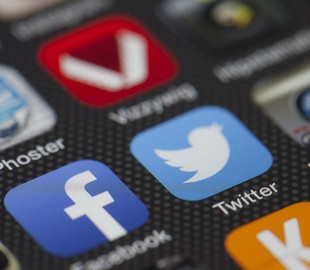 Трамп предложил присоединиться к его иску против Google, Facebook и Twitter