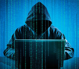 "Проголосуй за меня". Украинские пользователи Facebook жалуются на мошенников, которые воруют аккаунты