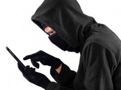 Мошенники обманули доверчивую женщину на 13 тысяч гривен