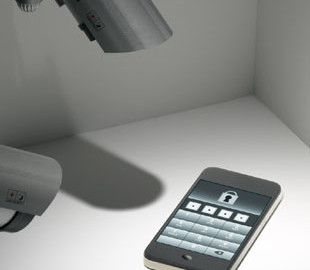 Шпионское ПО израильской компании NSO нацелилось на чиновников Евросоюза, - Reuters