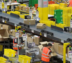 Сотрудники Amazon уже начали выходить на забастовки из-за коронавируса