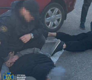 Блогери, фальшиві паспорти й напад на правоохоронців: викрито вісім схем для ухилянтів