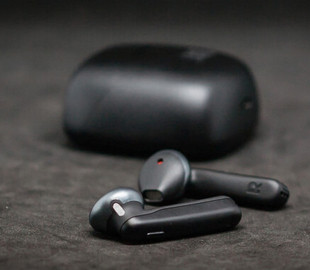 Наушники опасны: что заявляют врачи и как уменьшить их вред