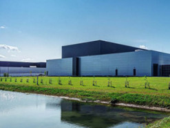 Facebook потратит $800 млн на строительство гигантского дата-центра в Аризоне