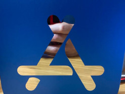 Разработчики показали, как выглядит награда Apple за лучшее приложение в App Store