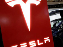 Tesla планирует открыть новый завод и привлечь миллиард долларов