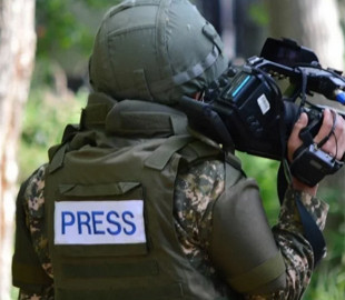 Война через камеры: ситуацию в Украине освещают около 9 тысяч журналистов