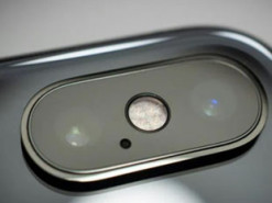 Ваш телефон може стежити за вами через камеру: експерти розповіли, як захиститися