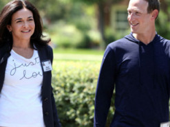 Виконавча директорка Facebook звільняється після 14 років роботи