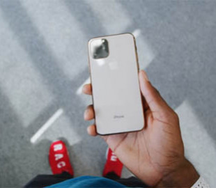Все новые модели iPhone 11 с тройной камерой попали на видео
