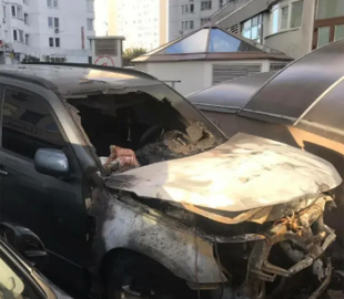 В Киеве сожгли машину известного блогера