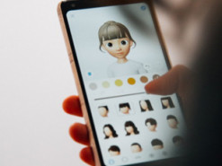 Психологи советуют в карантин использовать "тонны" смайликов