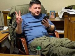 Примерный семьянин: Виталий Ким поделился трогательным снимком с женой