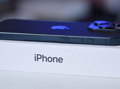 Apple планує оновлювати iPhone прямо в магазині, не розкриваючи коробки