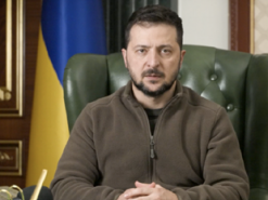 Зеленський розглянув петицію про заборону творчої діяльності росіян в Україні: яке ухвалив рішення