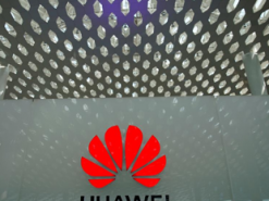 Ни одна американская компания пока так и не получила разрешение на торговлю с Huawei