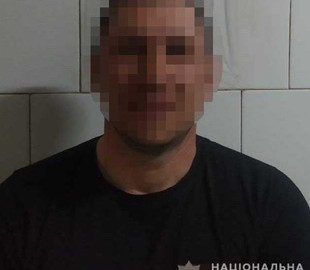 У Вінниці затримали чоловіка, який вкрав з магазину телефон