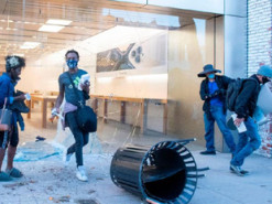 Как в США блокируют электронику, украденную во время погромов