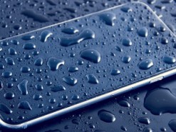 Apple улучшит работу новых iPhone во время дождя