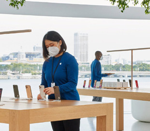 Apple разработала уникальную защитную маску для своих сотрудников