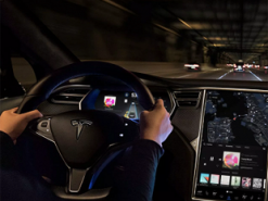 C 1 июля Tesla введет плату за пользование интернет-сервисами для владельцев электромобилей