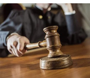 Працівницю податкової на Черкащині підозрюють у знищенні інформації